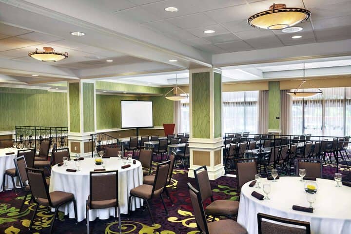 Meeting facility